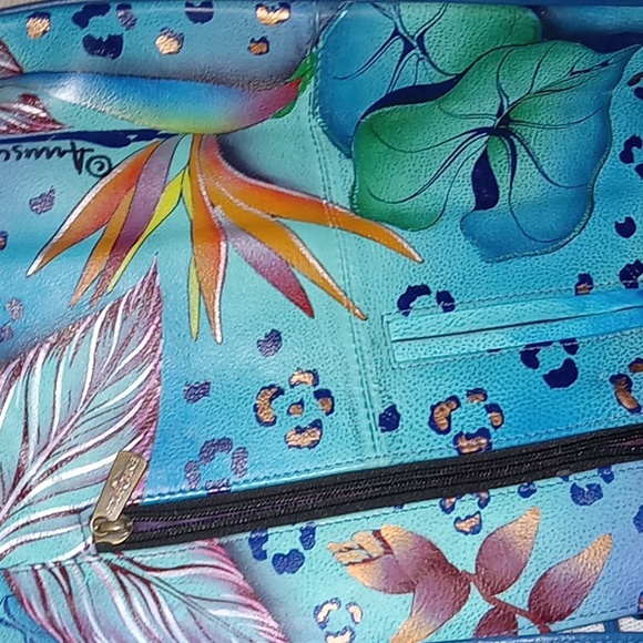 Handbag - Picture 6 of 12